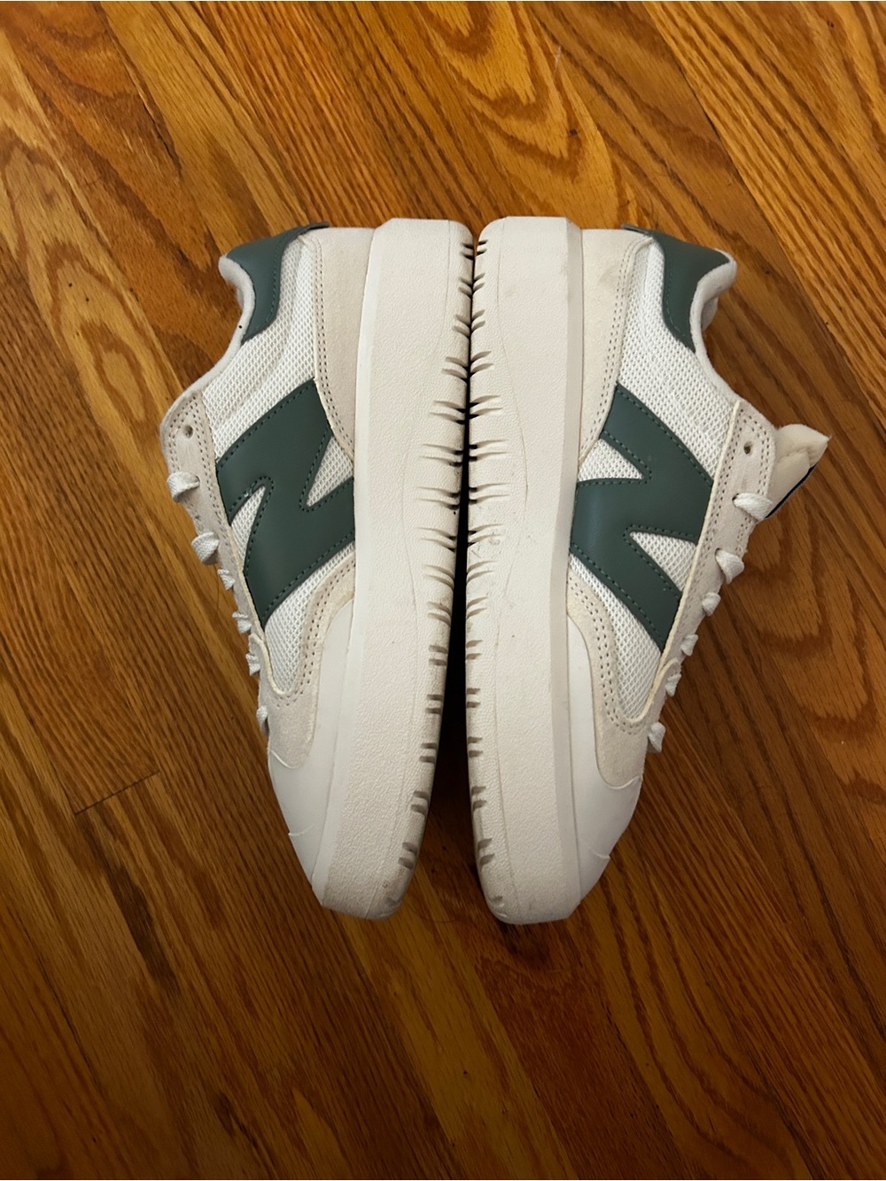 New Balance CT302 Women's Low-Top Sneakers in Off-White and Dark Green